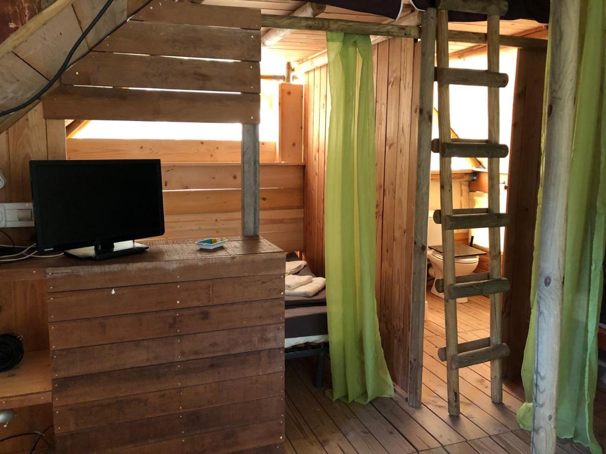 Lodges En Provence - Ecogites & Restaurant Insolites Richerenches Exterior foto