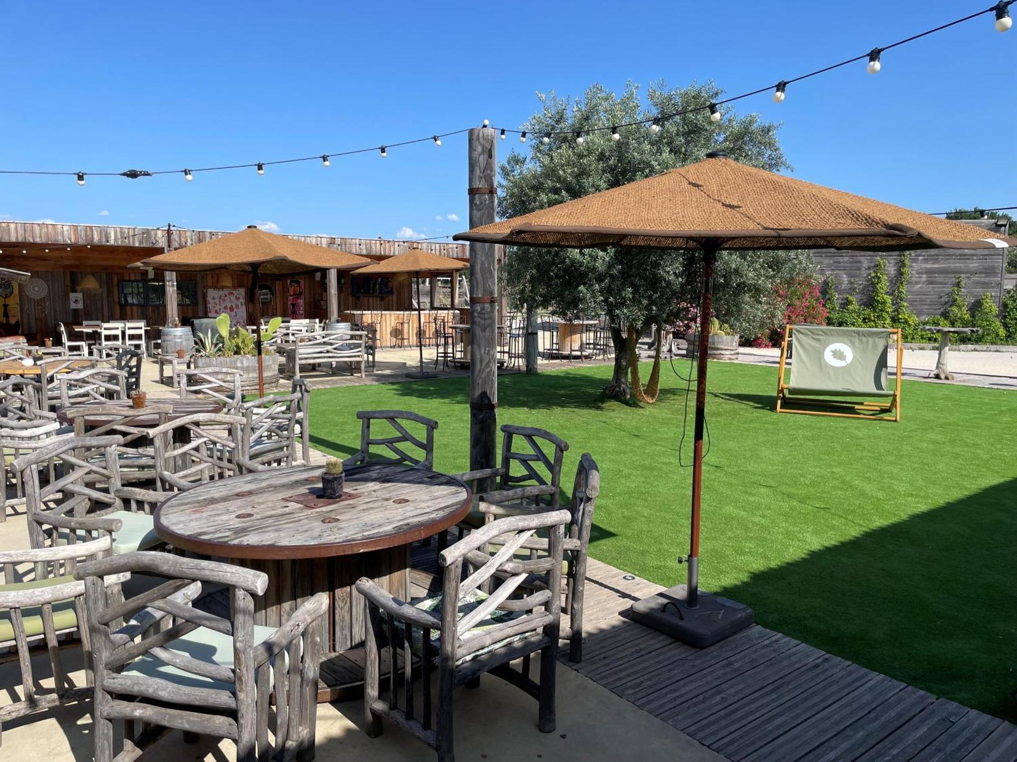 Lodges En Provence - Ecogites & Restaurant Insolites Richerenches Exterior foto